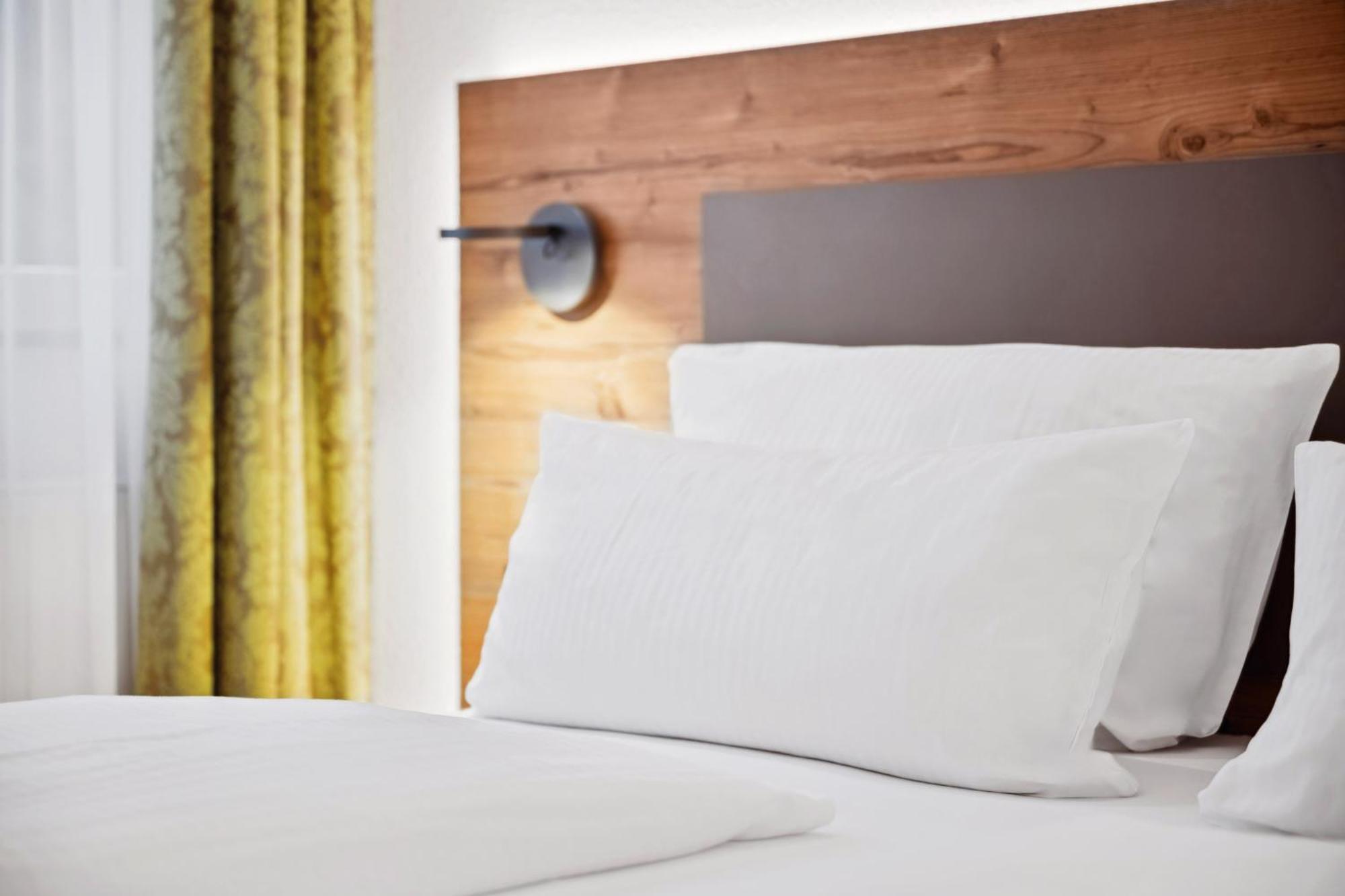 Hotel Zeppelin Laupheim Eksteriør bilde